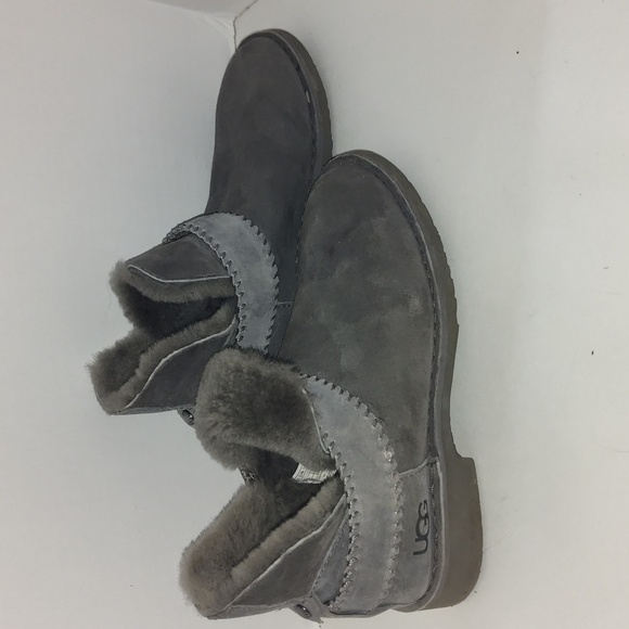 Ugg McKay Boots Grey Boots Size 6 - Picture 1 of 12
